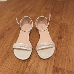 David’s Bridal Wedding Shoes size 8